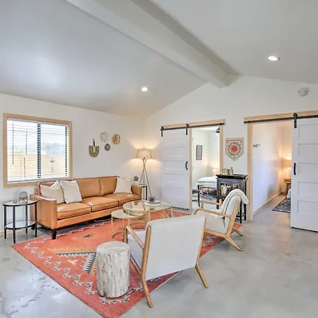Modern Joshua Tree Bungalow With Fire Pit And Bbq! Exterior foto