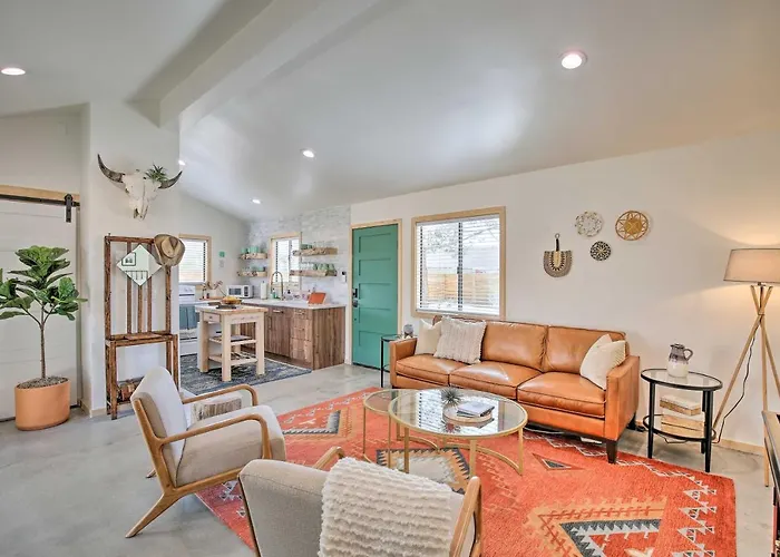 Modern Desert Bungalow with Fire Pit&BBQ!